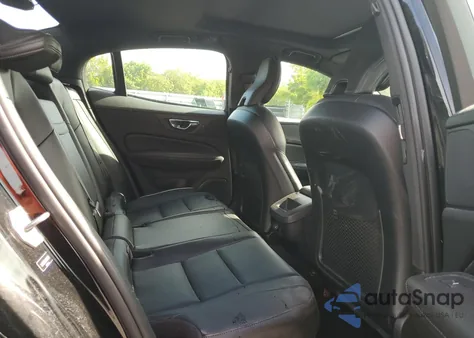 2019 Volvo S60 T5 Momentum из США, поврежденный, VIN 7JR102FK2KG011103